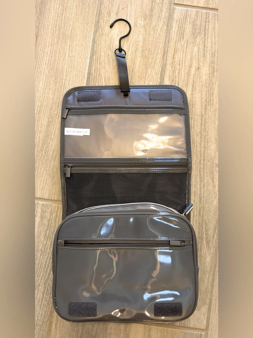 Sonia Kashuk Hanging Travel Makeup Bag Case Multi Compartment Zippered Gray
